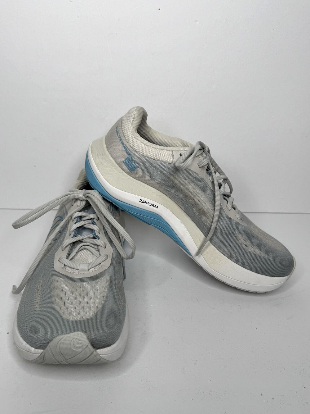 Topo Athletic Ultrafly 6 Running Shoes Womens Size 8.5 Gray Sky Mesh Sneakers